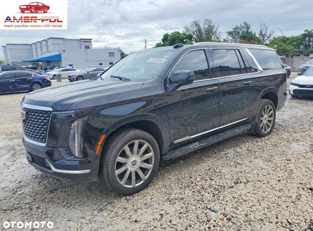 Cadillac Escalade - 2