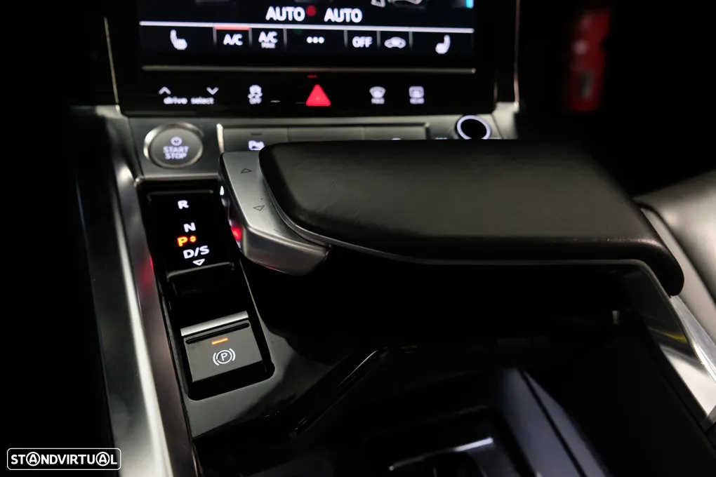 Audi e-tron 50 quattro Advanced - 25