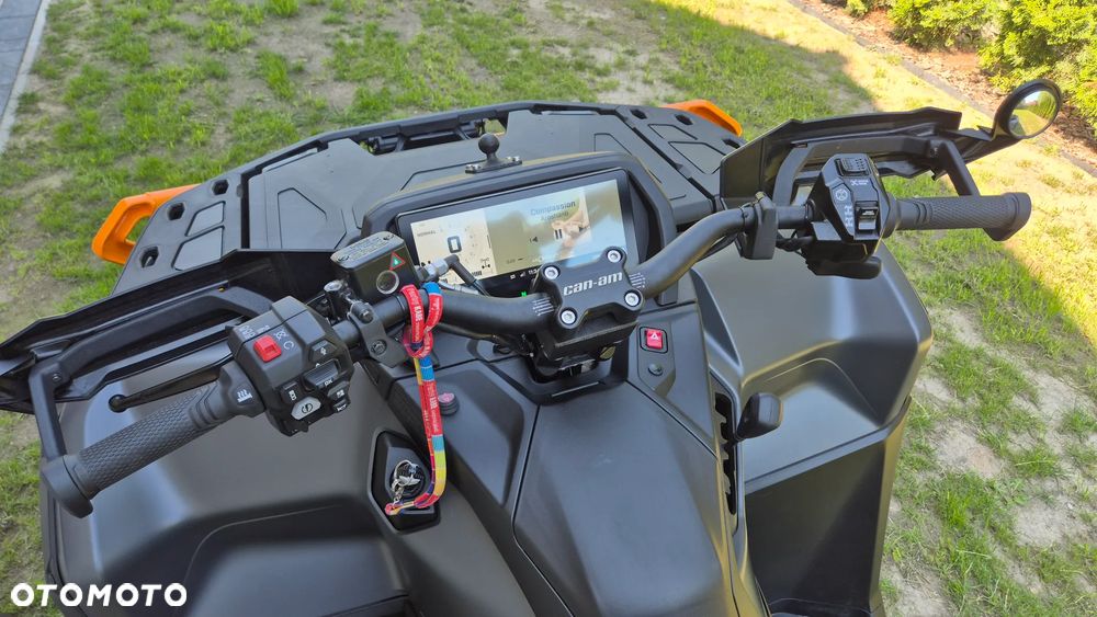 Can-Am Outlander Max - 4