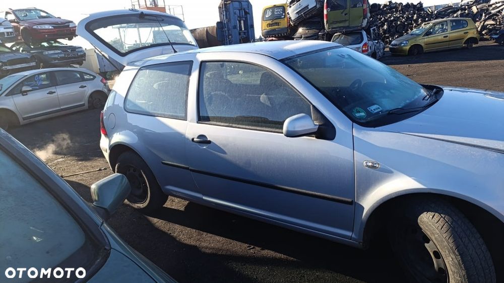 36062 VW golf IV model od 98-06 silnik 1.4 16V 75 km APE skrzynia DUW lakier LB7Z - 6