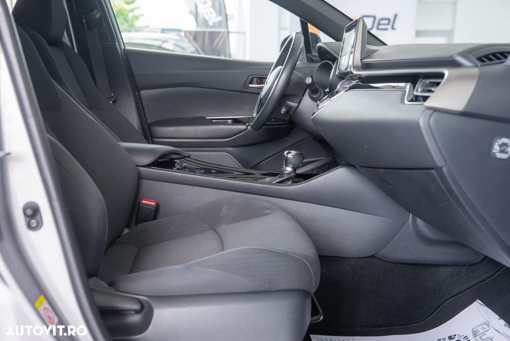 Toyota C-HR 1.8 HSD 4x2 CVT C-enter - 14