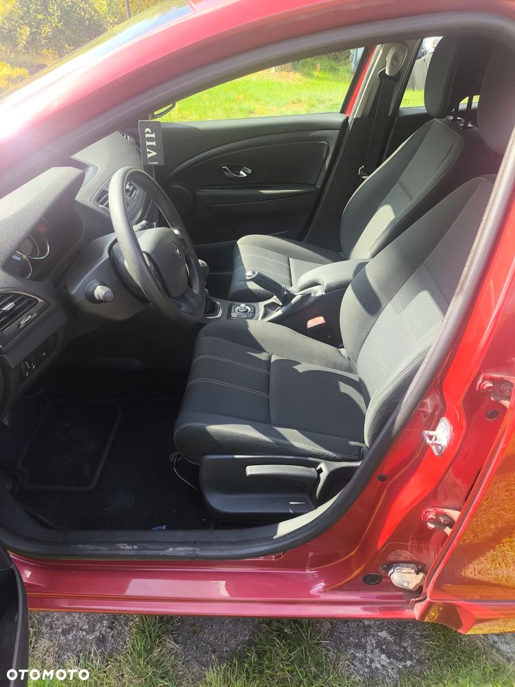 Renault Megane 2015 photo 4