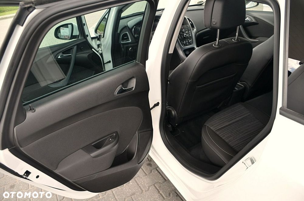 Opel Astra - 16