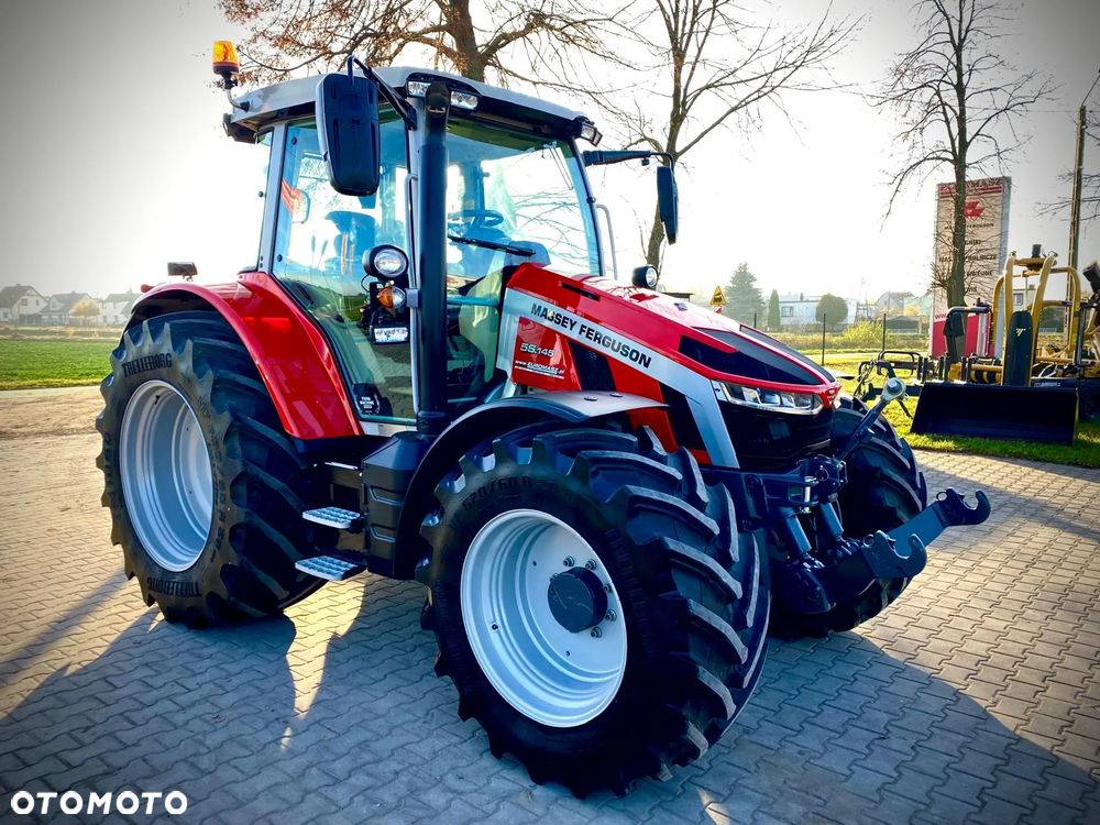 Massey Ferguson 5S.145 Dyna-6 - 7