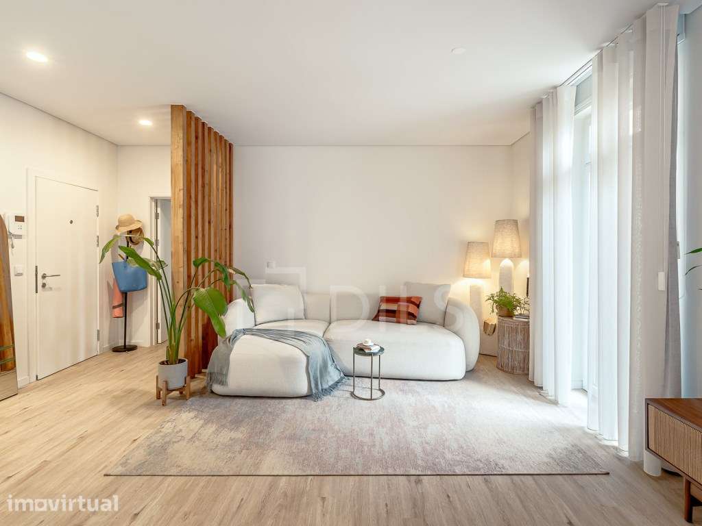 Apartamento T2 mobilado, com terraço e estacionamento junto às Amor... - Grande imagem: 2/20