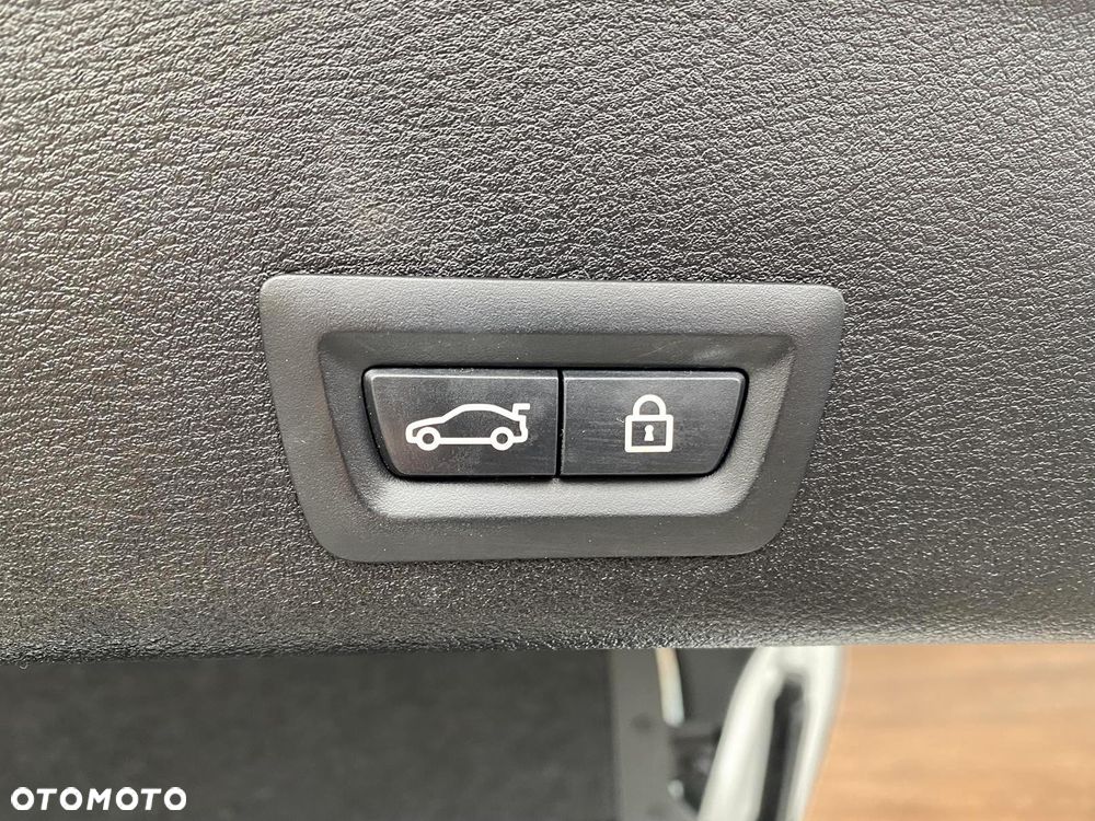 BMW X4 xDrive30d Edycja M Sport - 38