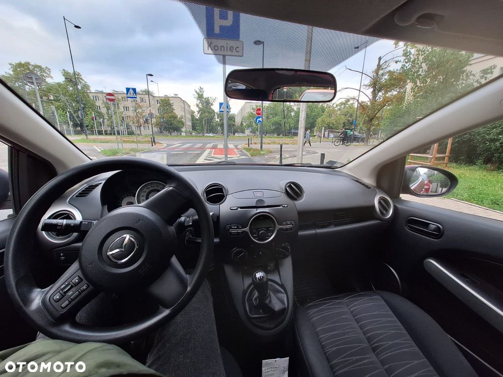 Mazda 2 1.3 Exclusive - 8