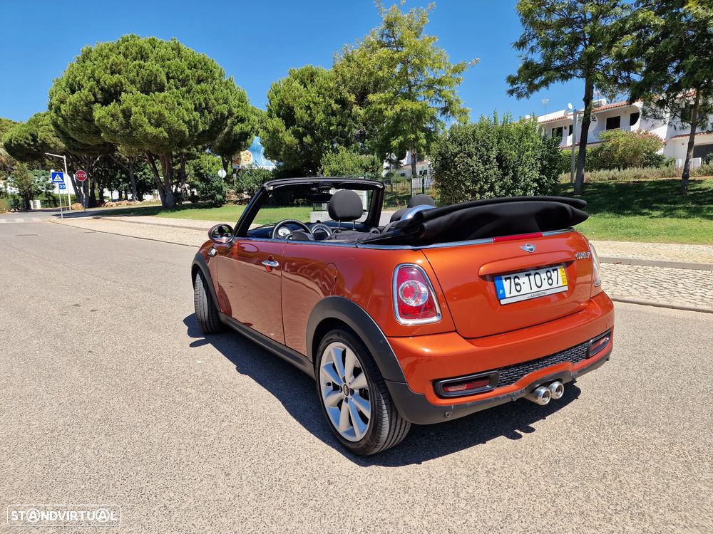 MINI Cabrio Cooper SD - 17