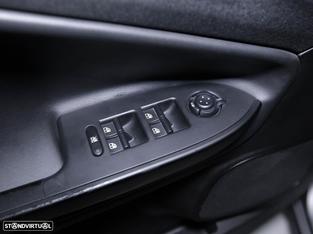 Alfa Romeo Giulietta 1.6 JTDm Sport TCT - 11