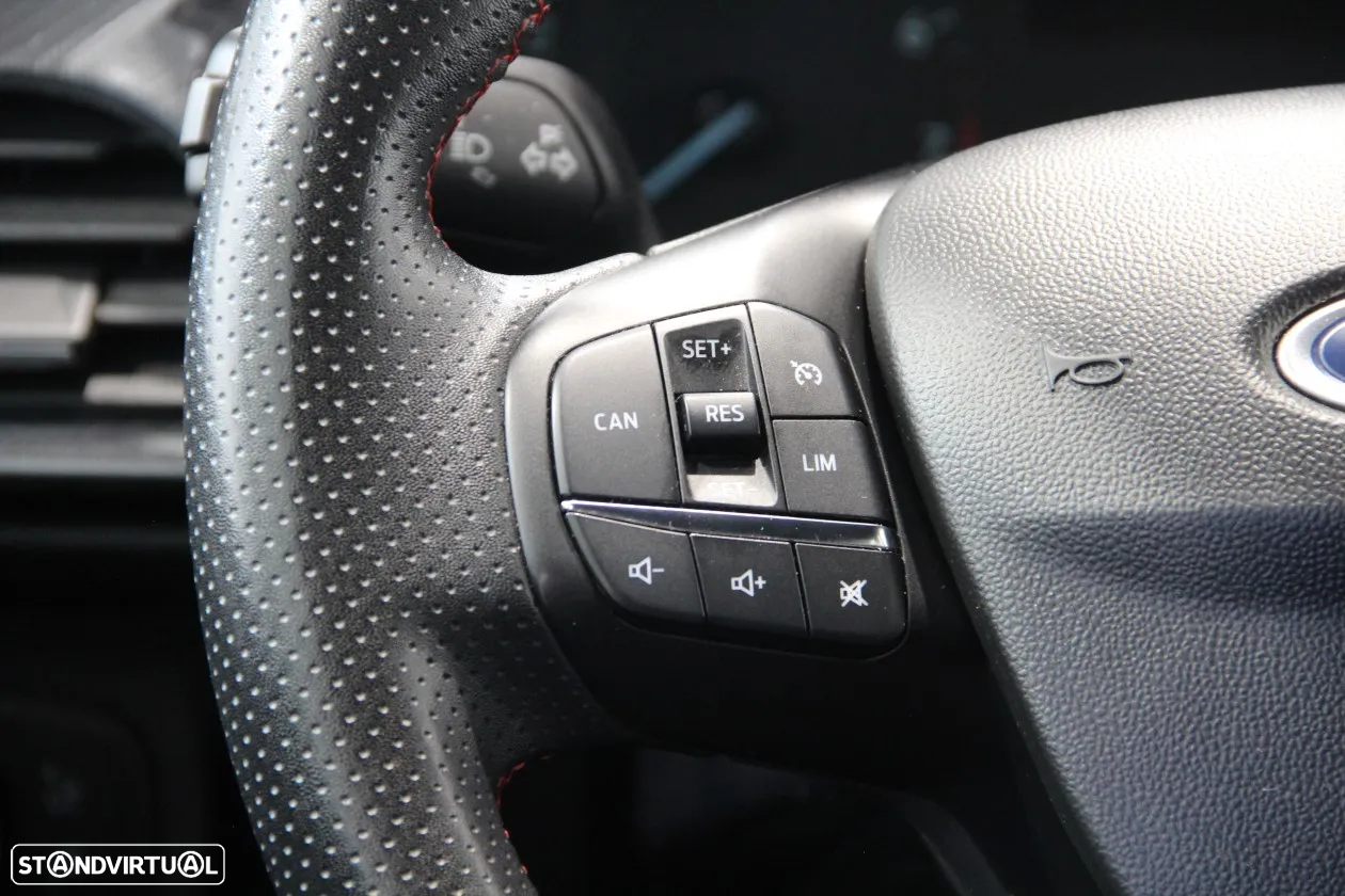 Ford Fiesta 1.0 EcoBoost ST-Line - 10
