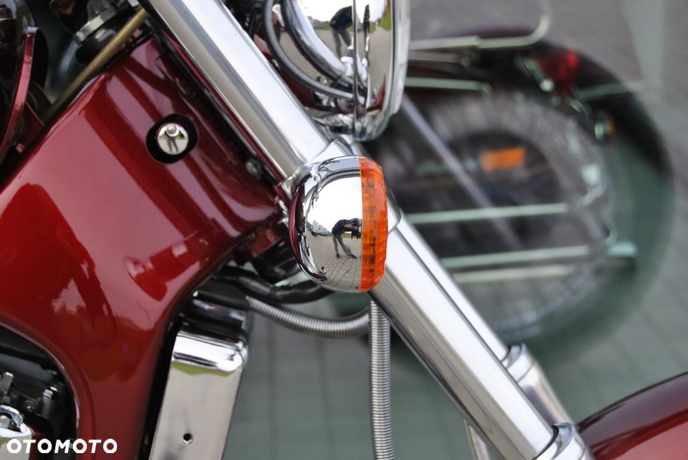 Suzuki Intruder - 36