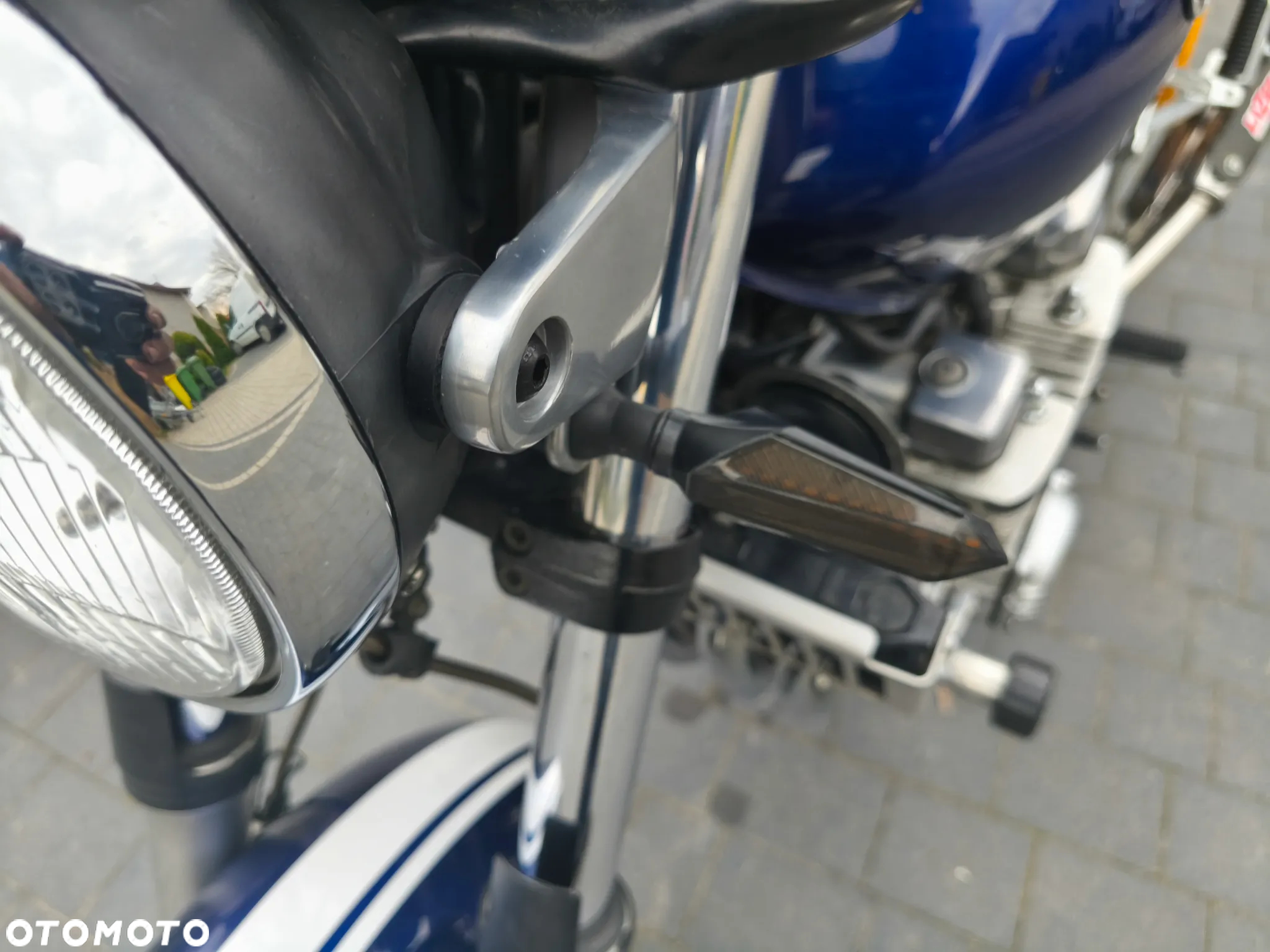 Yamaha XJR - 18