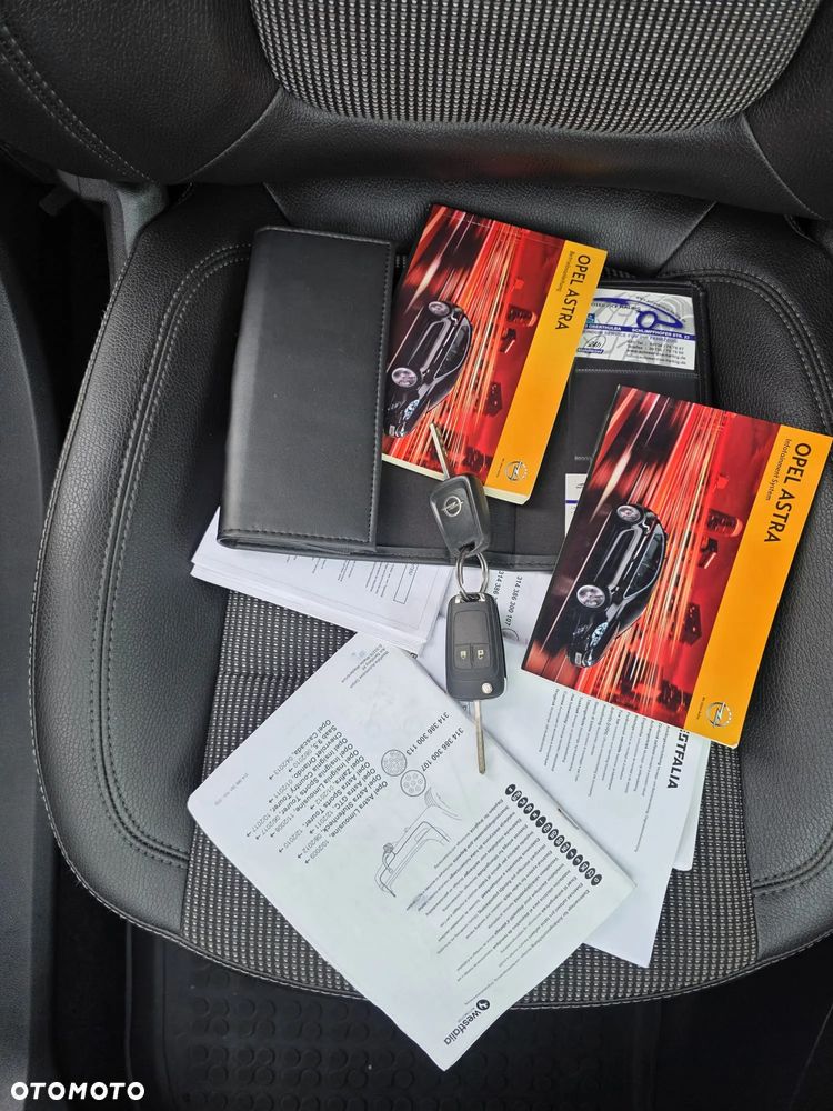 Opel Astra 1.6 Turbo Edition Sport - 19