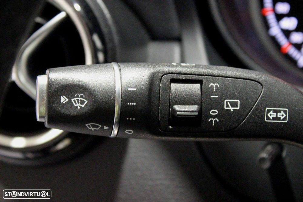 Mercedes-Benz CLA 220 - 24