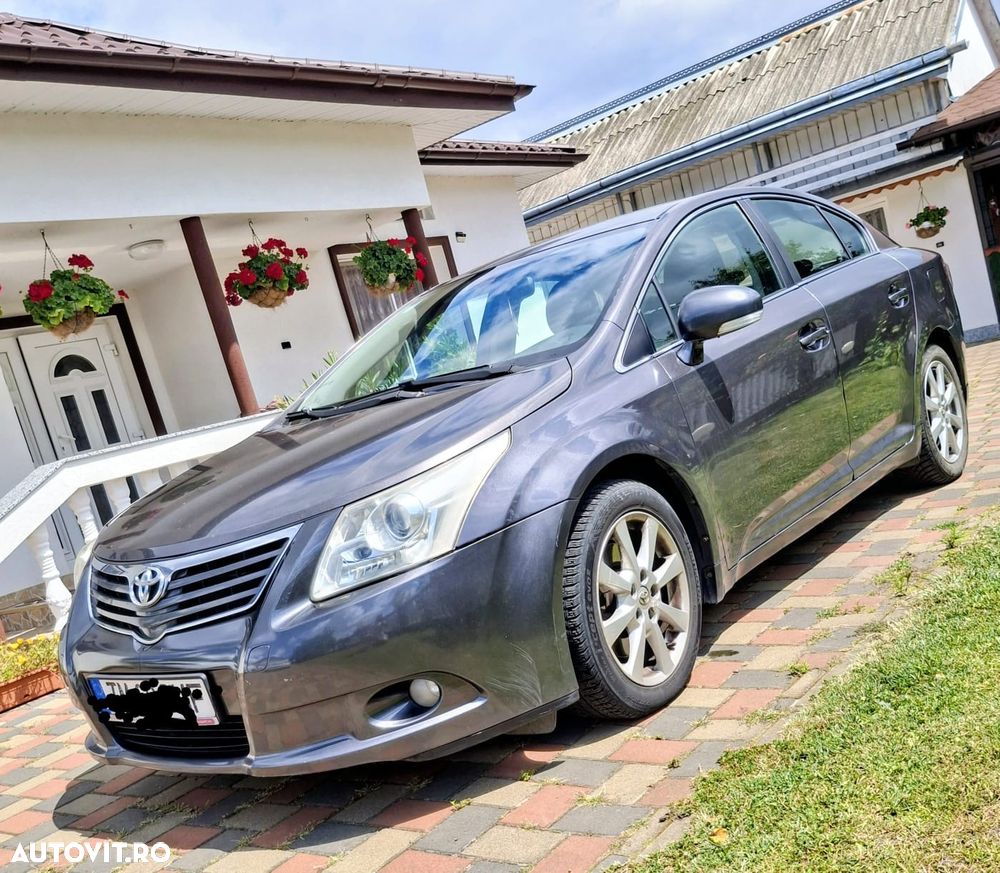 Toyota Avensis 2010 photo 2