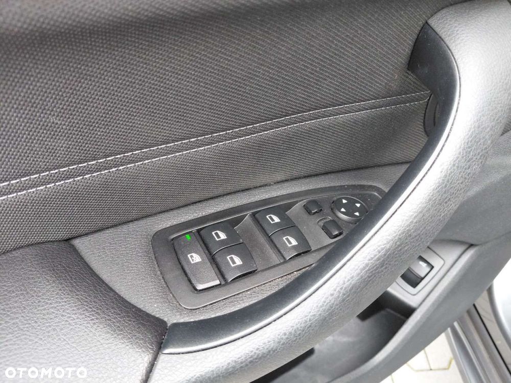 BMW X1 - 12