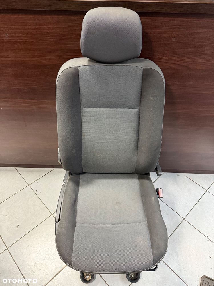 Fotel pasażera pojedyńczy Renault Master III - 1