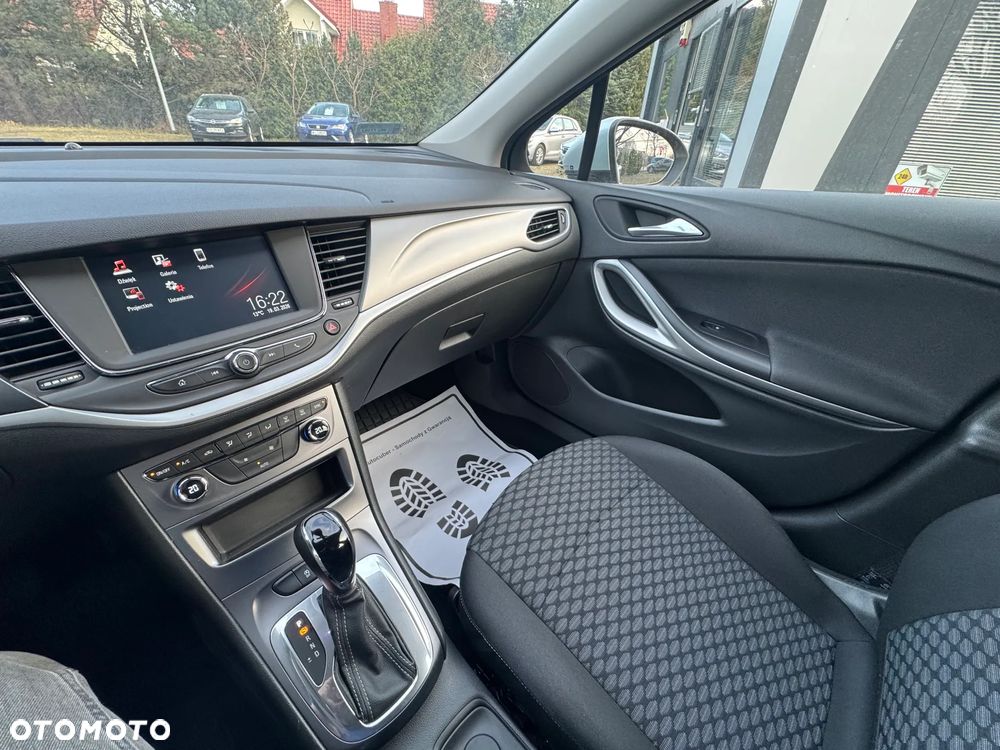 Opel Astra 1.4 T Enjoy S&S - 15