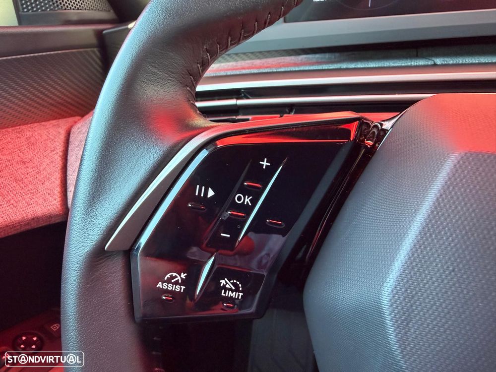 Peugeot 3008 Hybrid 145 e-DSC6 Allure - 38