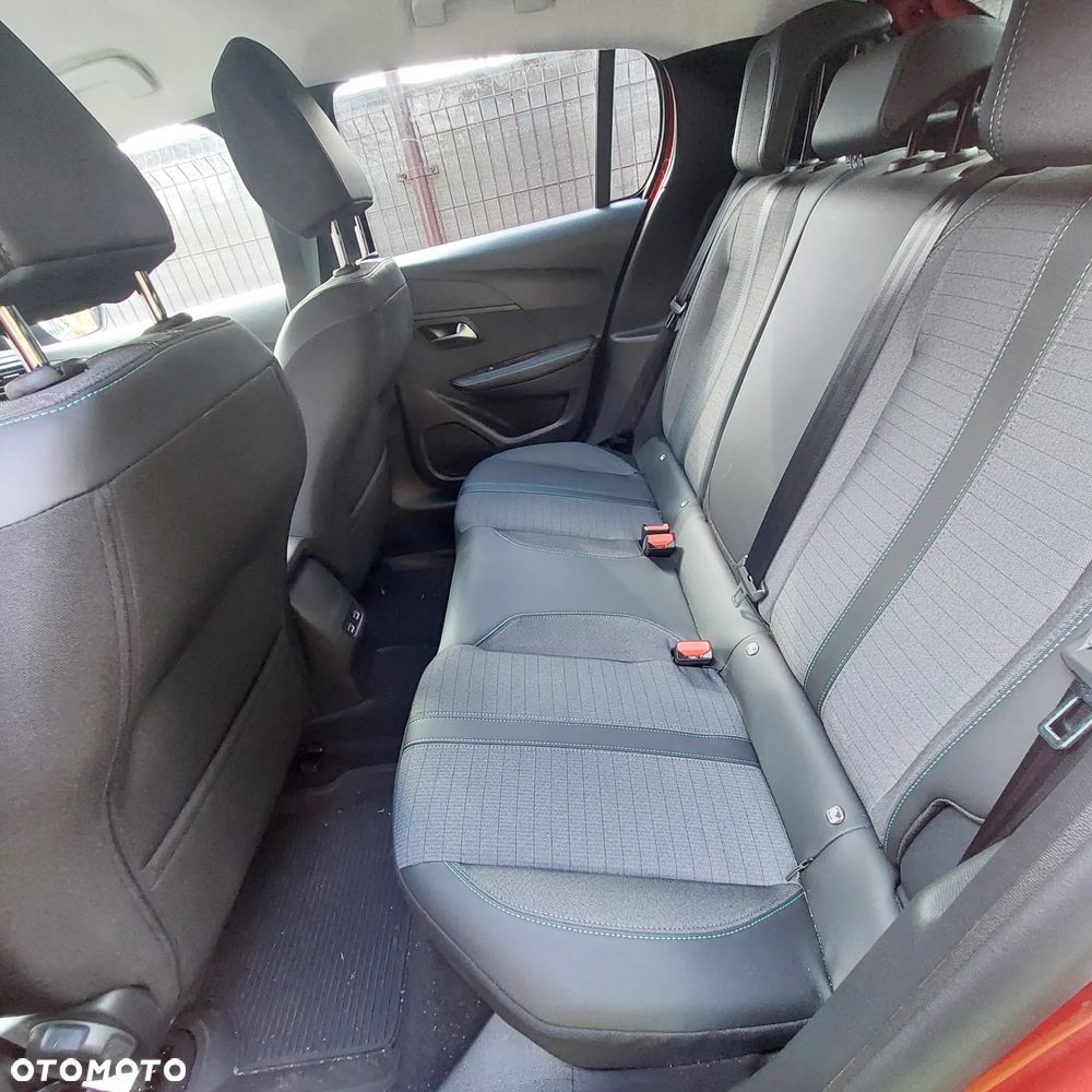 Peugeot 208 1.2 T Allure S&S - 8
