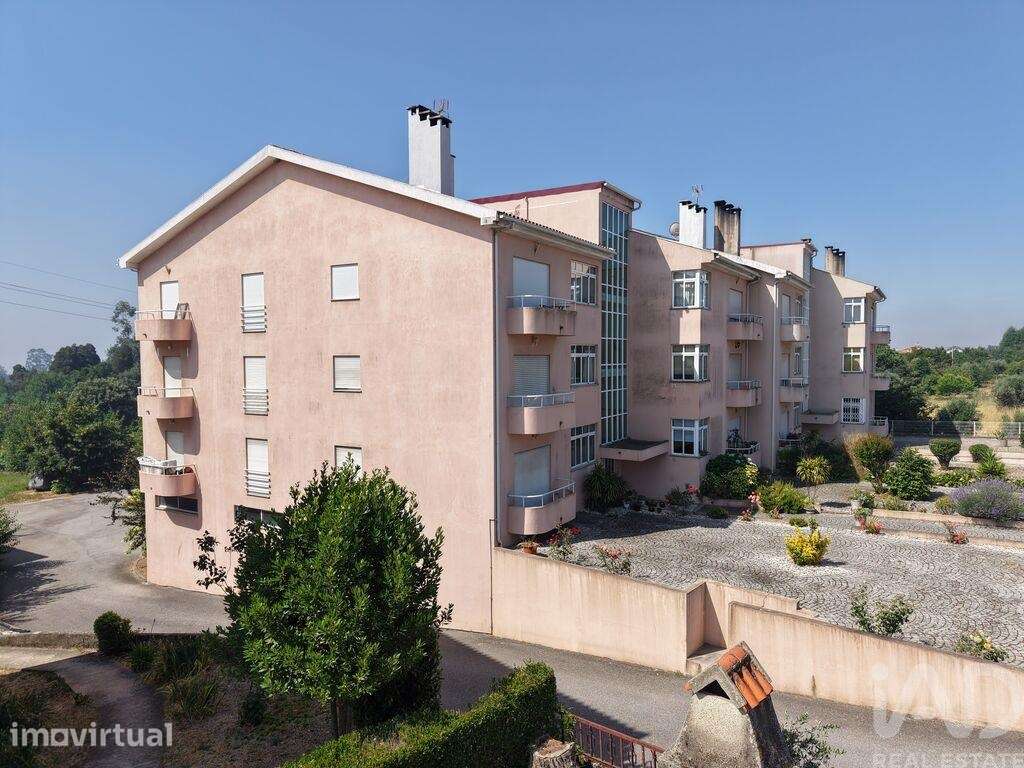Apartamento T3 em Mangualde, Mesquitela e Cunha Alta - Grande imagem: 4/23