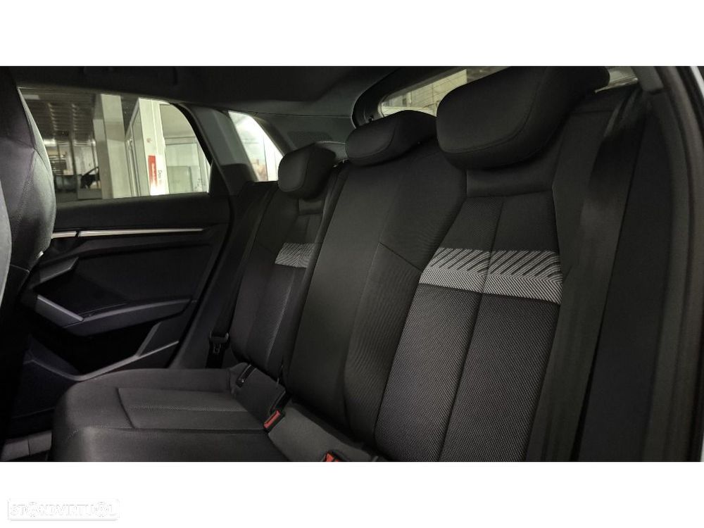 Audi A3 Sportback 30 TDI S line - 27