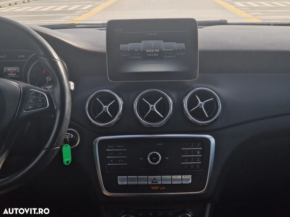 Mercedes-Benz GLA - 15