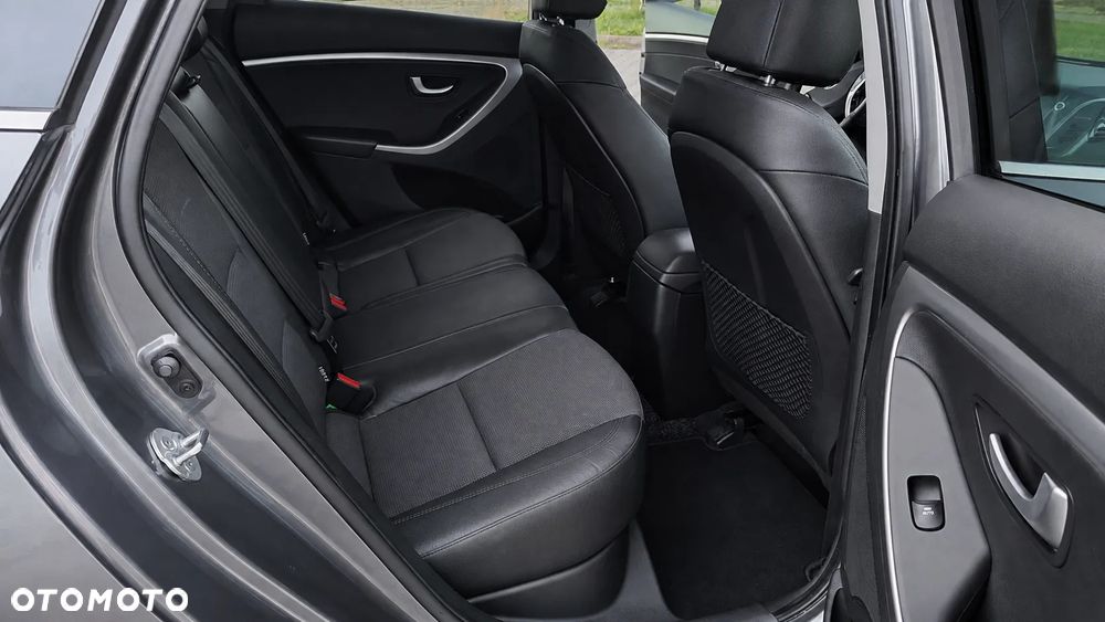 Hyundai i30 1.6 GDI Style - 6