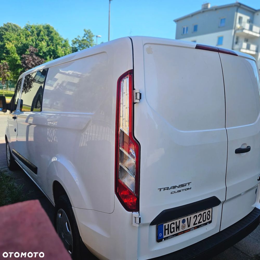 Ford Transit Custom - 11