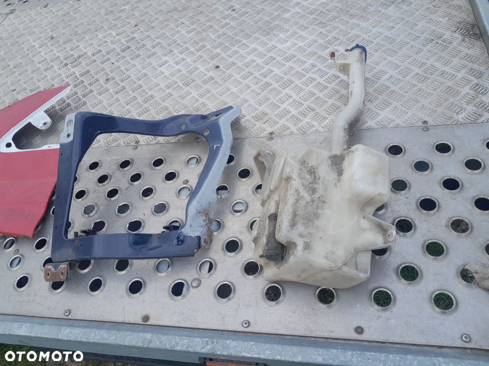 Zbiorniczek płynu do spryskiwaczy Ford Transit 06-11r. - 1