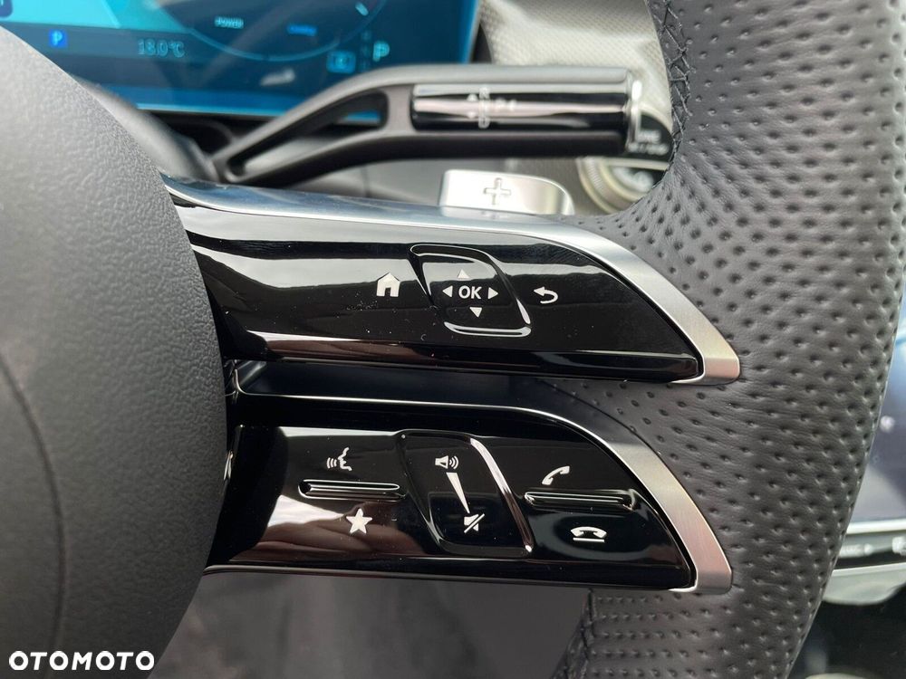 Mercedes-Benz GLC - 28