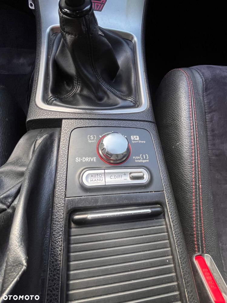 Subaru Impreza STI - 26