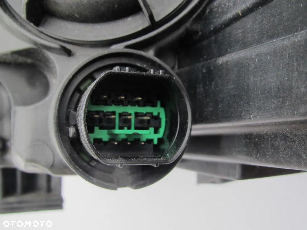 HYUNDAI i30 2017 2018 2019 Reflektor 10 PIN OE - 7