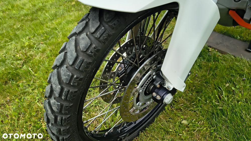 KTM Adventure - 13