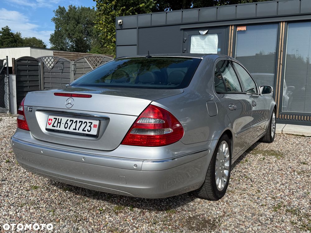 Mercedes-Benz Klasa E 500 7G-TRONIC Elegance - 13