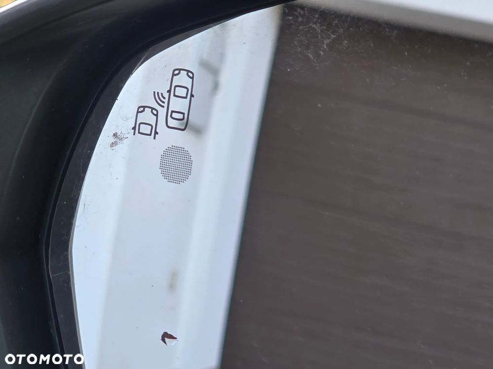 Peugeot 5008 1.6 BlueHDi Allure 7os - 21