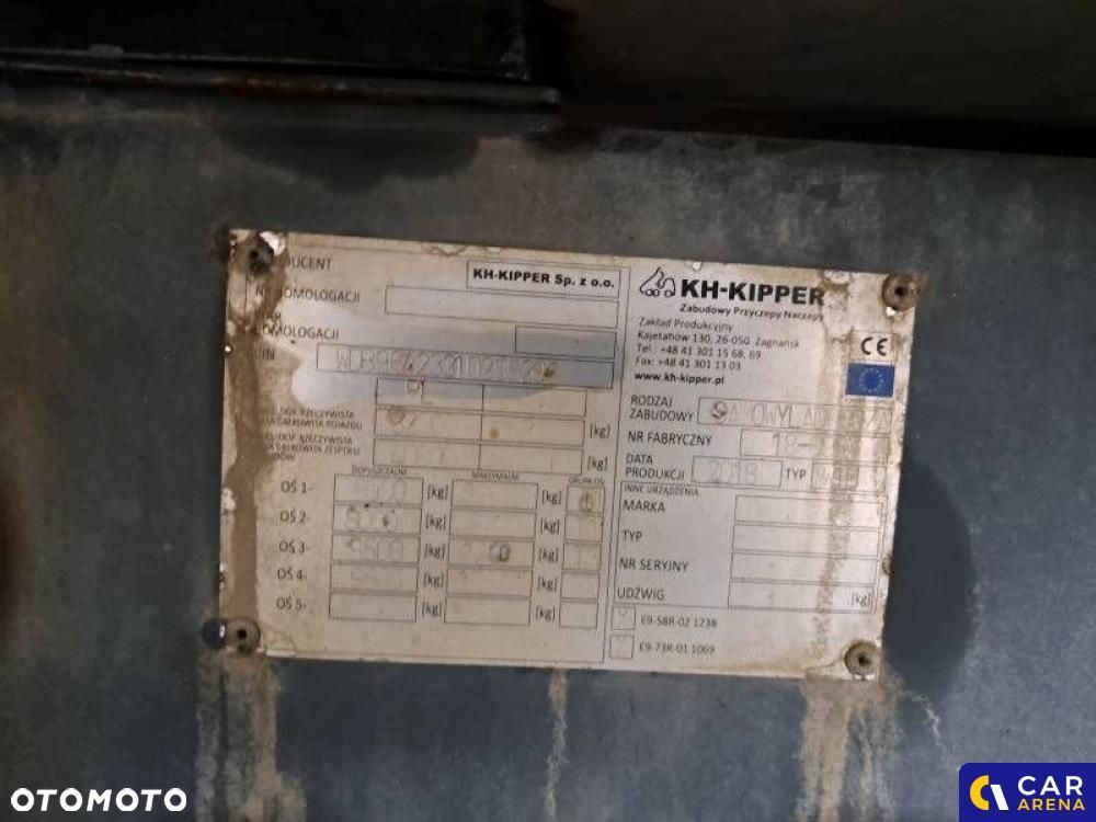 Mercedes-Benz Arocs - 11