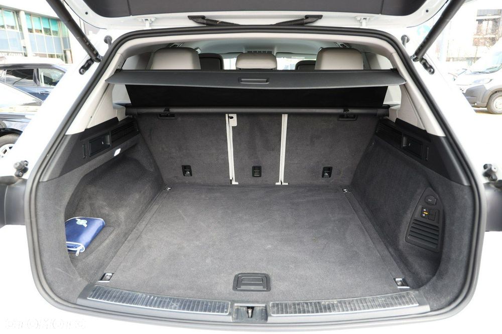 Volkswagen Touareg - 37