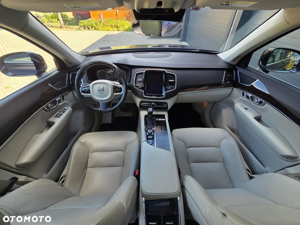 Volvo XC 90 T6 AWD Momentum 7os - 12