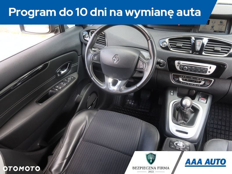 Renault Scenic - 9