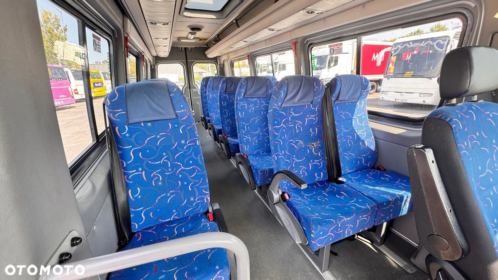 Volkswagen Crafter / 19 miejsca / klima / miejsce na wózek inwalidzki /EURO 6/ Cena:137000 zł netto - 7