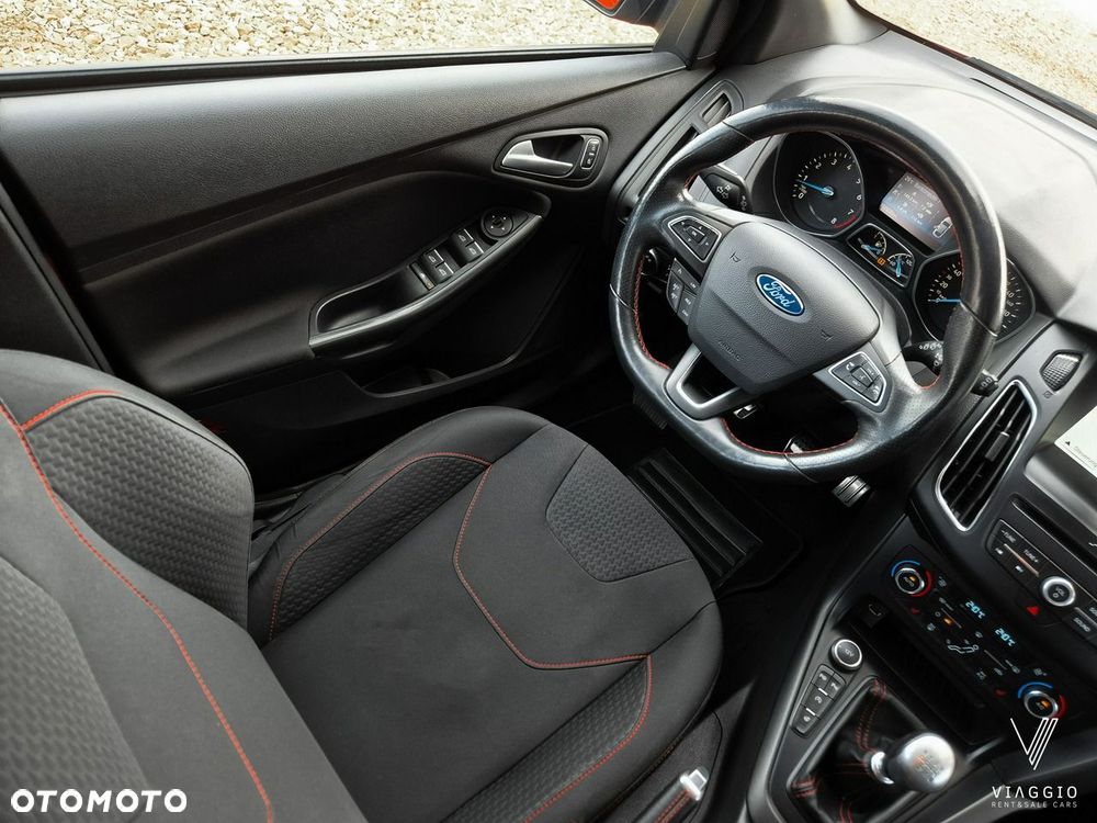 Ford Focus - 18