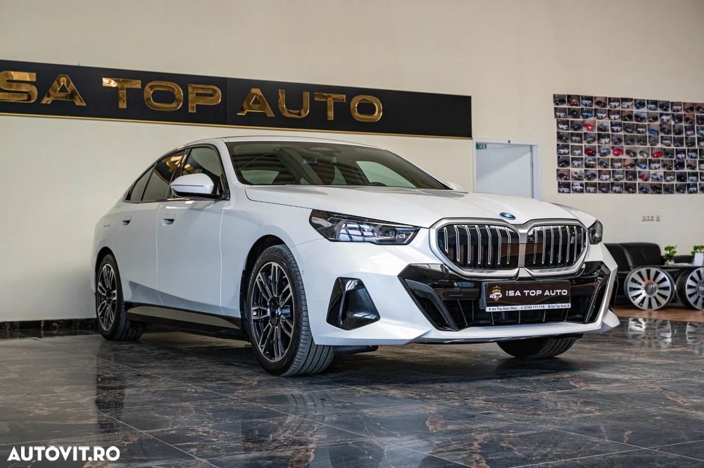 BMW i5 xDrive40 - 12