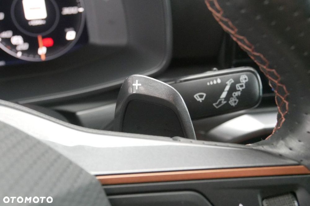 Cupra Formentor 1.5 TSI DSG - 23