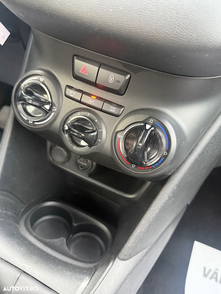 Peugeot 208 PureTech 82 Start & Stop Style - 24