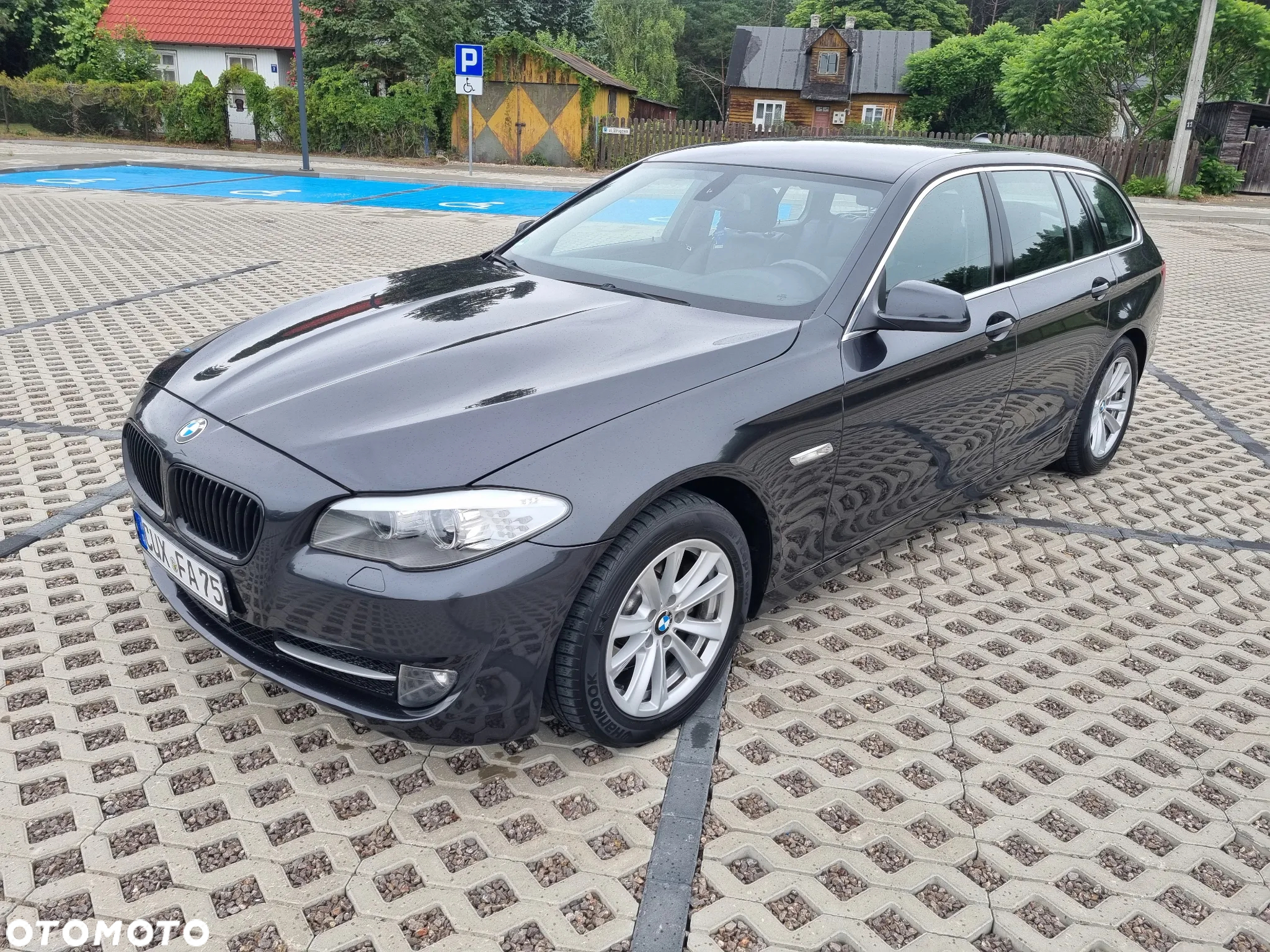 BMW Seria 5 520d Touring - 8