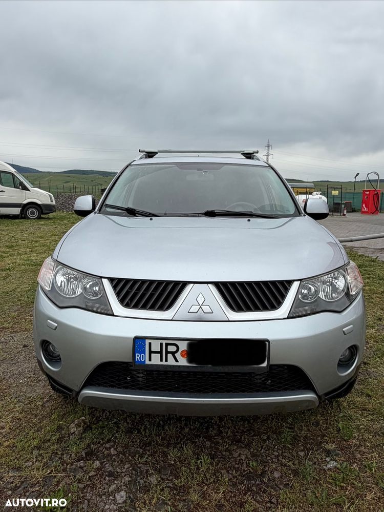 Mitsubishi Outlander 2.0 DI-D 4WD Instyle - 2