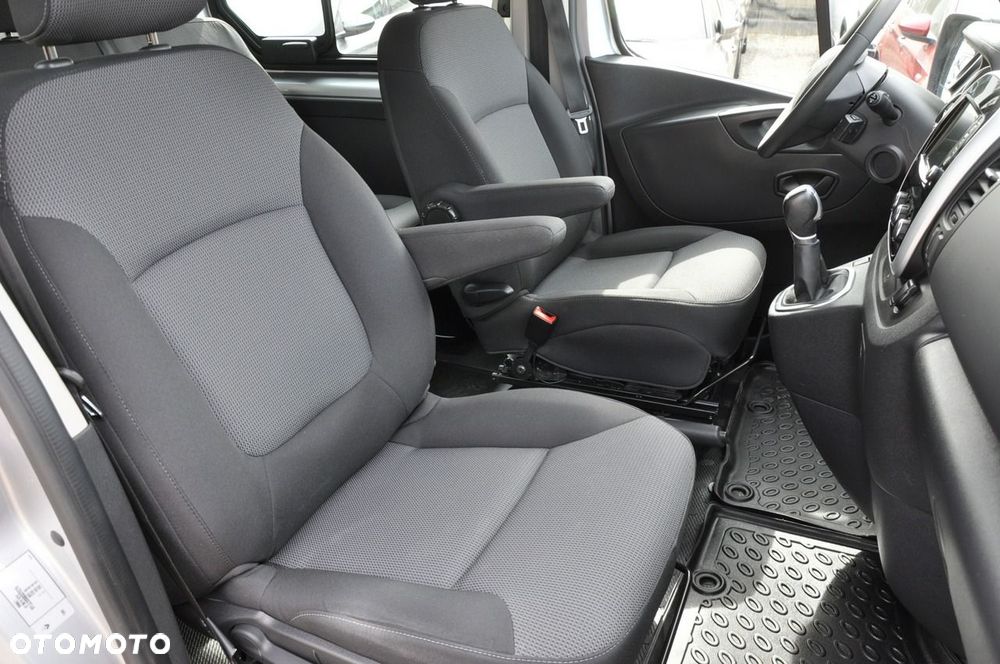 Renault Trafic Grand 2.0 dCi EDC - 15