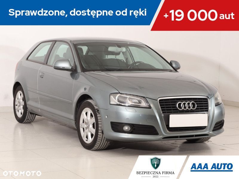 Audi A3 Sportback - 1