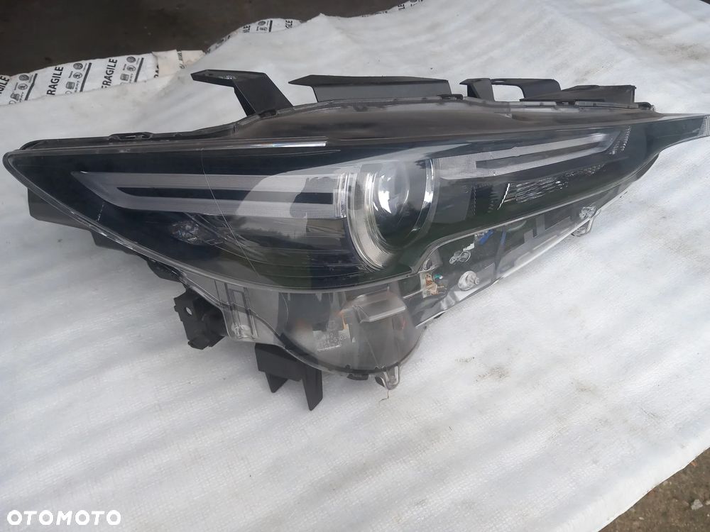 MAZDA CX-5 II 2017-19 LAMPA PRZEDNIA PRZÓD PRAWA FULL LED K124-51030 - 2
